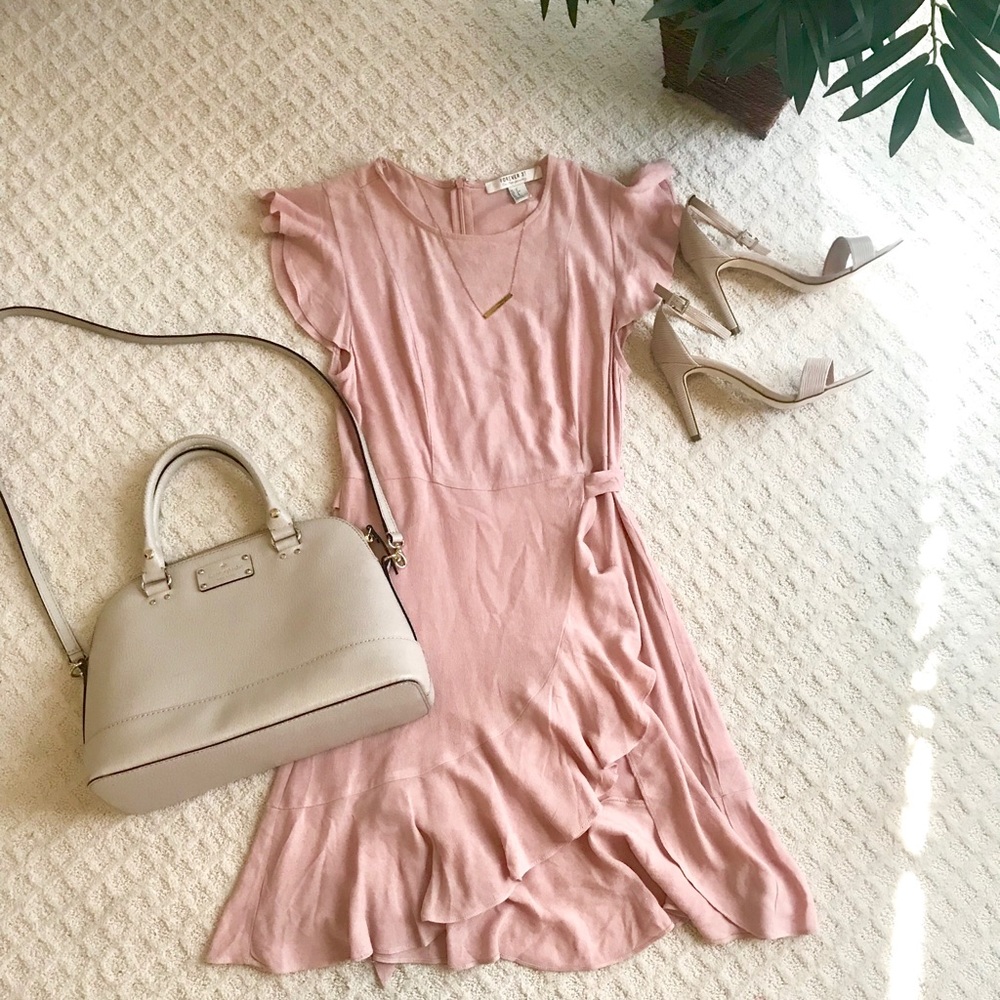 SALE! -NWOT Forever 21 blush mock wrap dress small